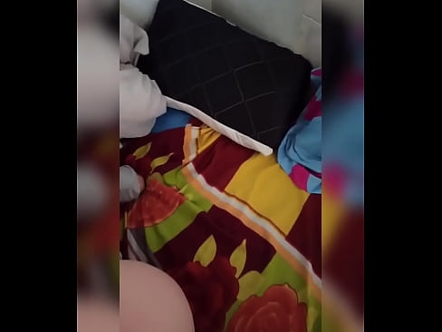 ❤️ 我的室友因为丈夫去度假而独自呆在家里,我趁机操她,用牛奶填满她的屁股 ❌ Porno